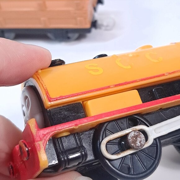 Thomas & Friends Trackmaster Motorized Train BILL 2009 with cargo tender Mattel - Picture 11 of 16